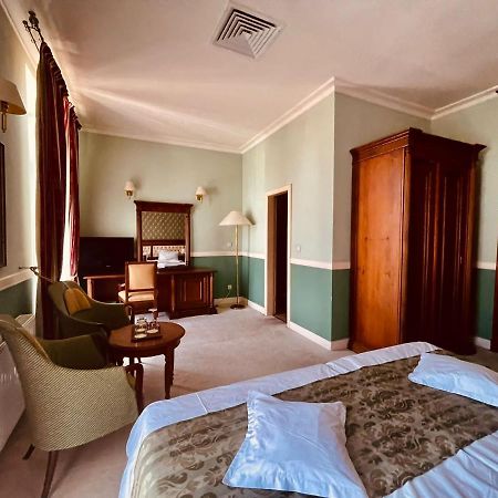 Hotel Angelo D'Oro Плоешти Экстерьер фото