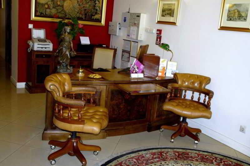 Hotel Angelo D'Oro Плоешти Экстерьер фото