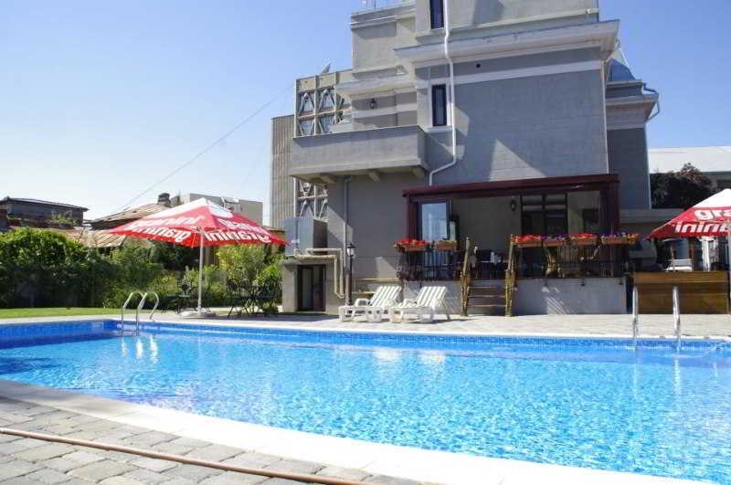 Hotel Angelo D'Oro Плоешти Экстерьер фото
