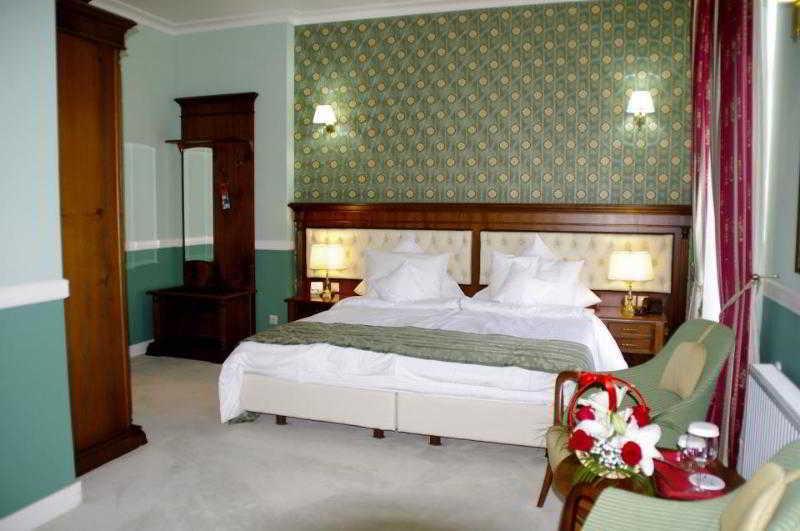Hotel Angelo D'Oro Плоешти Экстерьер фото