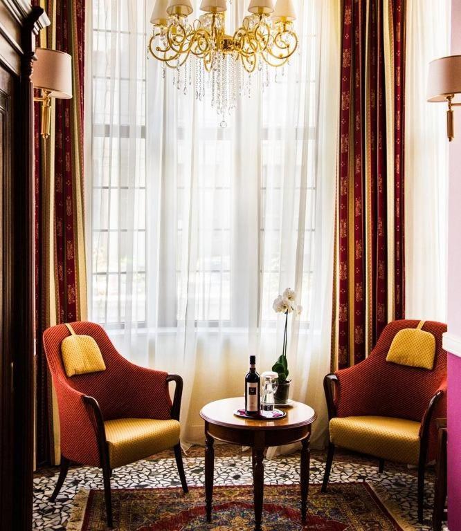 Hotel Angelo D'Oro Плоешти Экстерьер фото