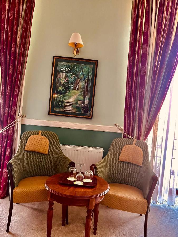 Hotel Angelo D'Oro Плоешти Экстерьер фото