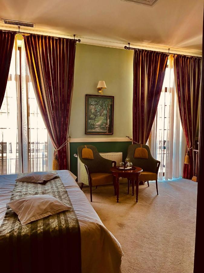 Hotel Angelo D'Oro Плоешти Экстерьер фото