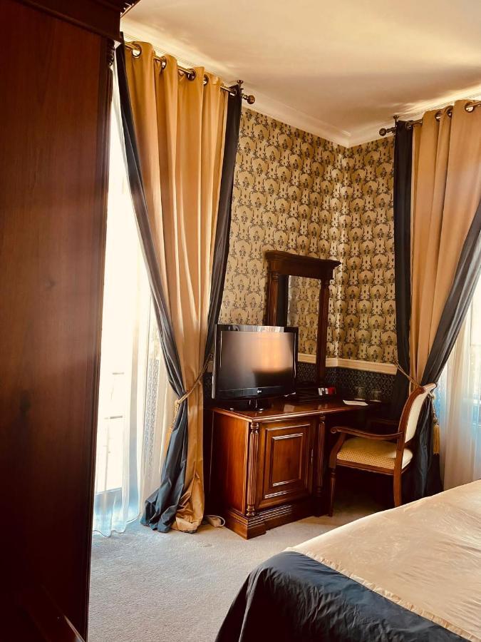 Hotel Angelo D'Oro Плоешти Экстерьер фото