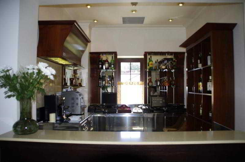 Hotel Angelo D'Oro Плоешти Экстерьер фото