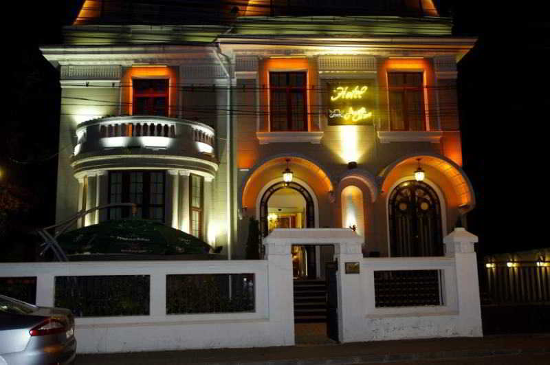 Hotel Angelo D'Oro Плоешти Экстерьер фото