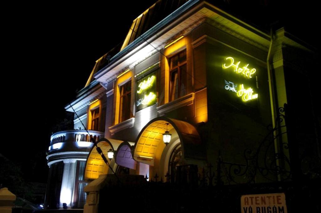 Hotel Angelo D'Oro Плоешти Экстерьер фото